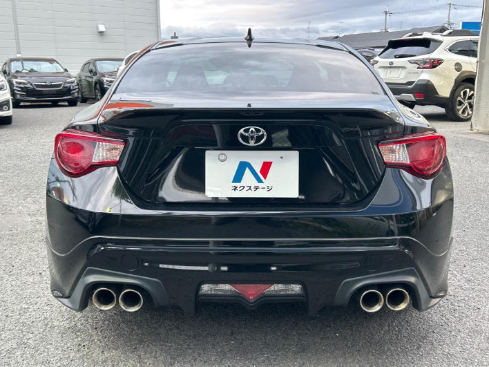 2016 Toyota 86 DBA-ZN6 (UW-6a126d384adde)[17]