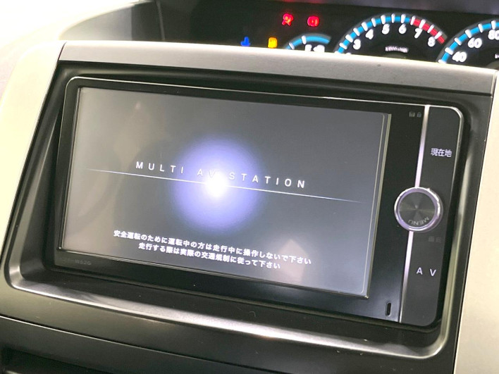 2013 Toyota Noah DBA-ZRR70G (UW-6a126d3ac793f)[23]