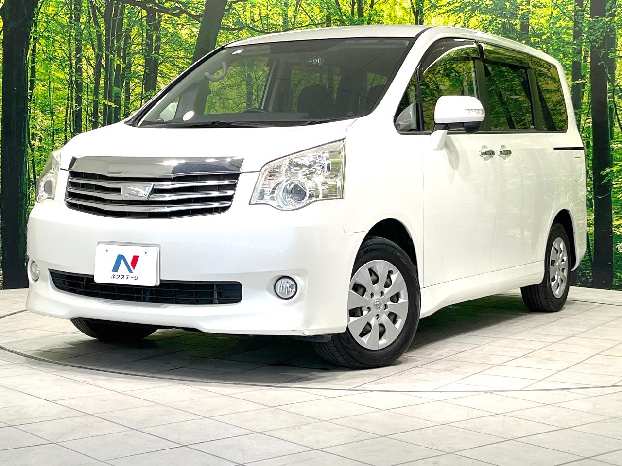 2013 Toyota Noah DBA-ZRR70G