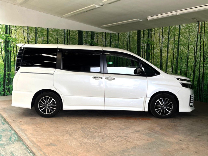 2014 Toyota Voxy DBA-ZRR80W (UW-6a126d3b47036)[23]
