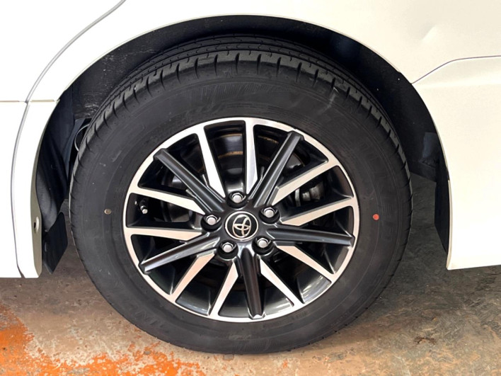 2014 Toyota Voxy DBA-ZRR80W (UW-6a126d3b47036)[8]