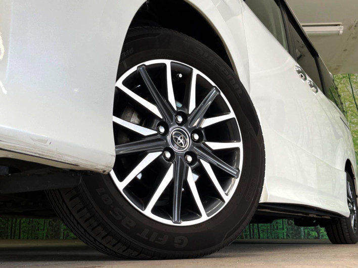 2014 Toyota Voxy DBA-ZRR80W (UW-6a126d3b47036)[7]