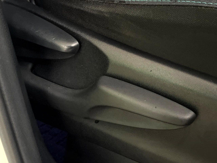 2014 Toyota Voxy DBA-ZRR80W (UW-6a126d3b47036)[19]