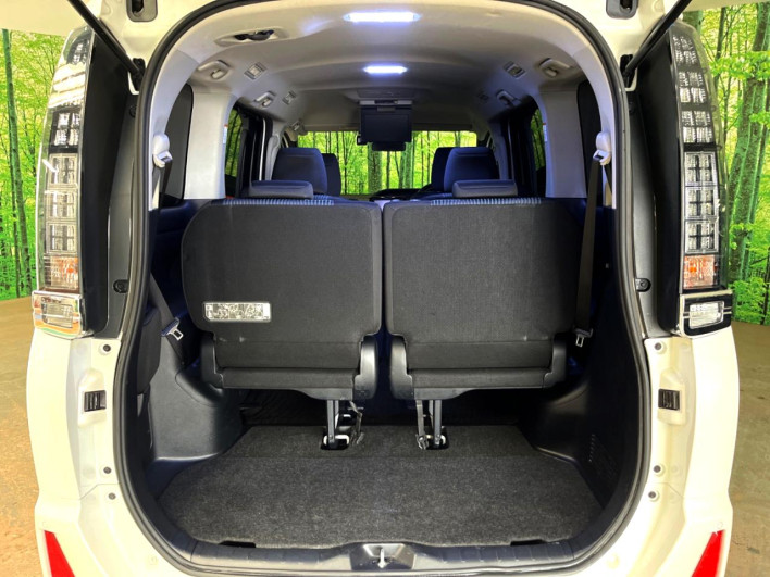 2014 Toyota Voxy DBA-ZRR80W (UW-6a126d3b47036)[26]