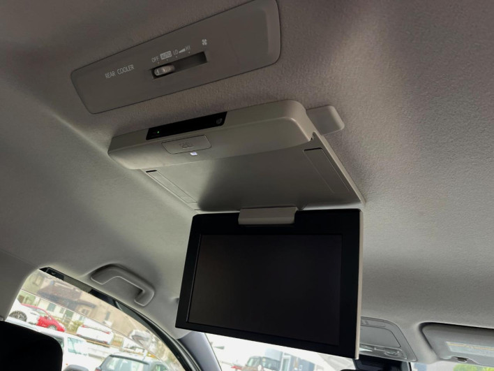 2016 Toyota Noah DBA-ZRR80W (UW-6a126d3d33e89)[23]