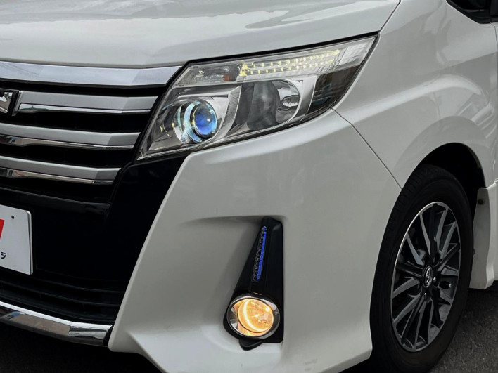 2016 Toyota Noah DBA-ZRR80W (UW-6a126d3d33e89)[17]