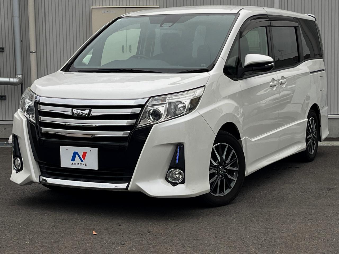 2016 Toyota Noah DBA-ZRR80W