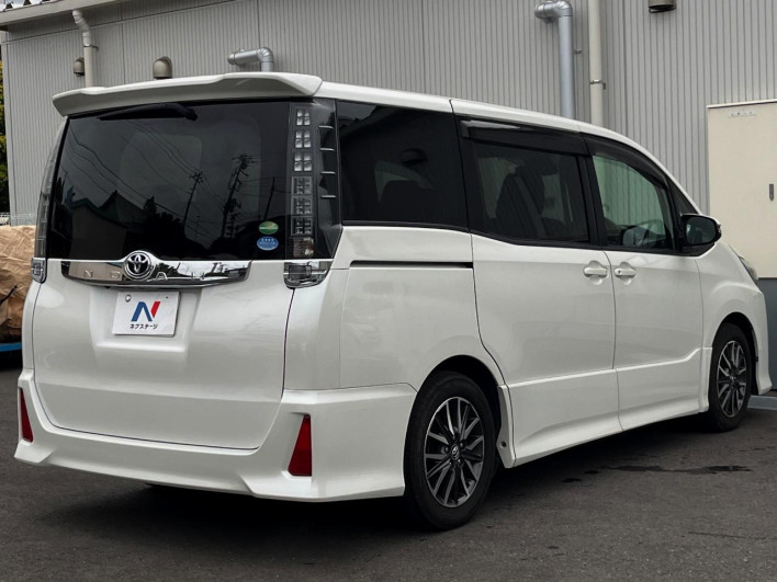2016 Toyota Noah DBA-ZRR80W (UW-6a126d3d33e89)[29]