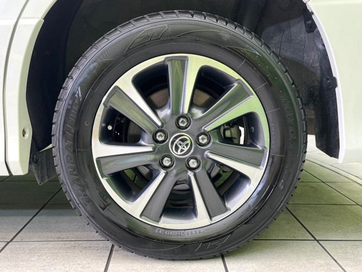 2020 Toyota Voxy 3BA-ZRR85W (UW-6a126d4288024)[8]