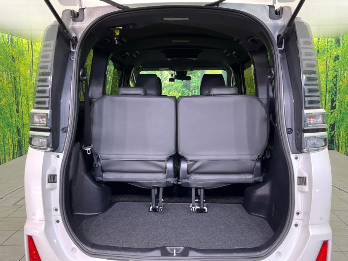 2020 Toyota Voxy 3BA-ZRR85W (UW-6a126d4288024)[23]