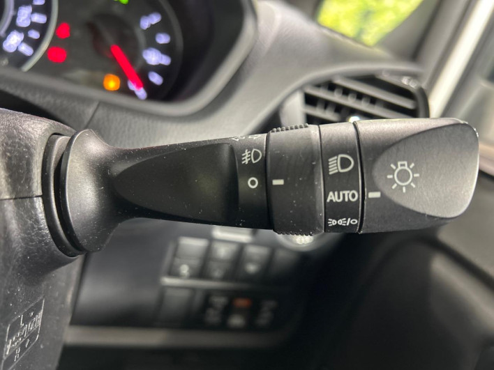 2020 Toyota Noah 3BA-ZRR85W (UW-6a126d4291b97)[28]