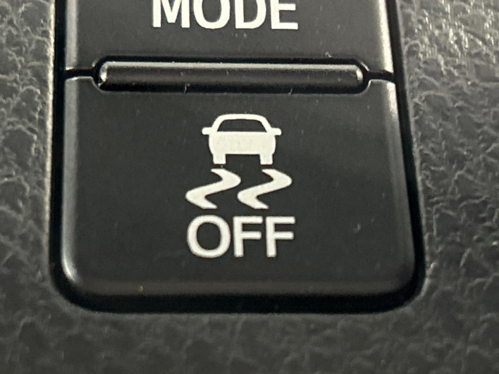 2020 Toyota Noah 3BA-ZRR85W (UW-6a126d4291b97)[27]