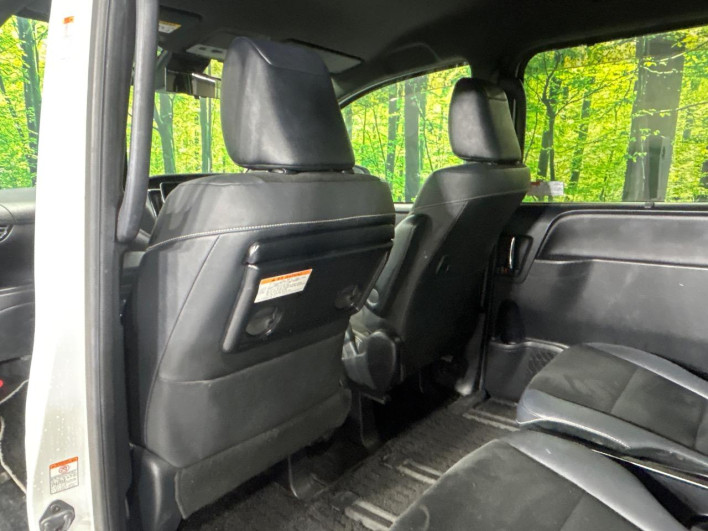 2020 Toyota Noah 3BA-ZRR85W (UW-6a126d4291b97)[10]