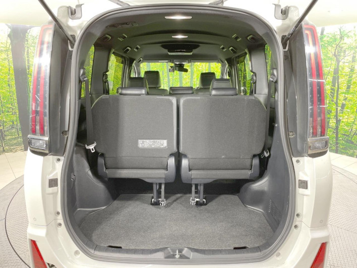 2020 Toyota Noah 3BA-ZRR85W (UW-6a126d4291d08)[16]