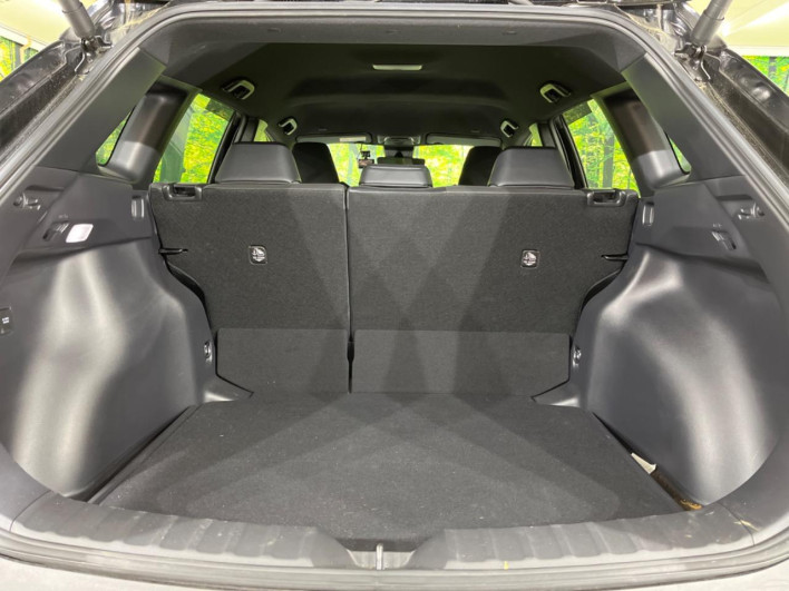 2023 Toyota Corolla Cross 6AA-ZVG11 (UW-6a126d452bbd4)[20]