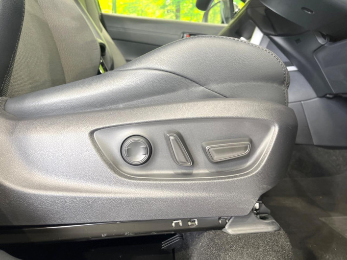 2023 Toyota Corolla Cross 6AA-ZVG11 (UW-6a126d4578cd1)[26]