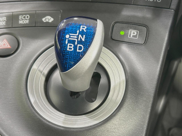 2011 Toyota Prius DAA-ZVW30 (UW-6a126d492f102)[27]