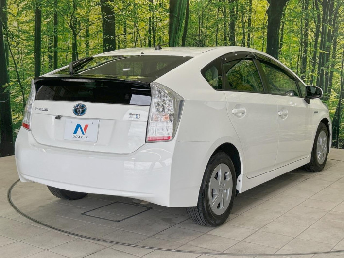 2011 Toyota Prius DAA-ZVW30 (UW-6a126d492f102)[23]