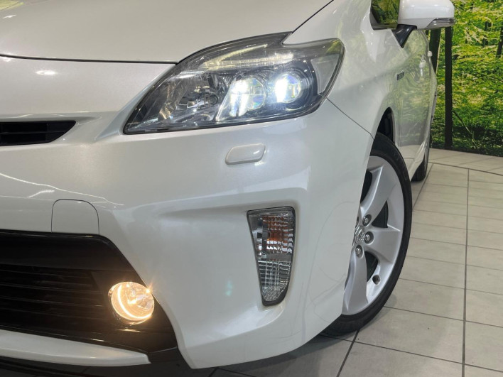 2013 Toyota Prius DAA-ZVW30 (UW-6a126d497236c)[11]