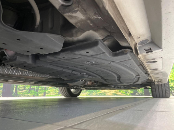 2013 Toyota Prius DAA-ZVW30 (UW-6a126d497236c)[22]