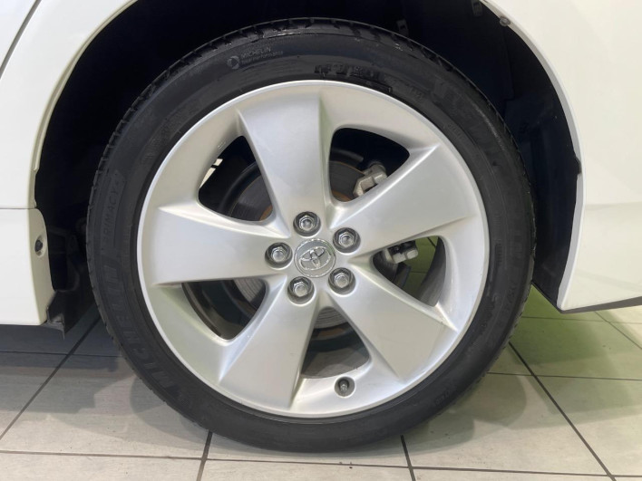 2013 Toyota Prius DAA-ZVW30 (UW-6a126d497236c)[8]