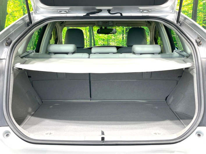 2013 Toyota Prius DAA-ZVW30 (UW-6a126d4ae0fb7)[7]