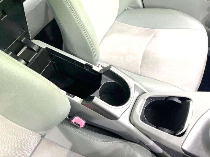 2013 Toyota Prius DAA-ZVW30 (UW-6a126d4ae0fb7)[20]