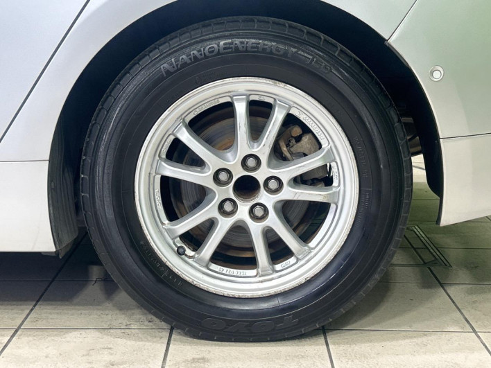 2016 Toyota Prius DAA-ZVW50 (UW-6a126d4d439d3)[7]