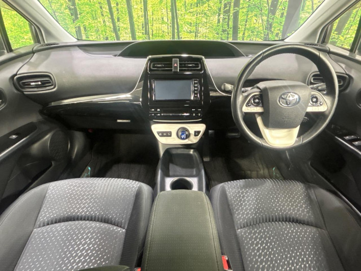 2016 Toyota Prius DAA-ZVW50 (UW-6a126d4d439d3)[29]
