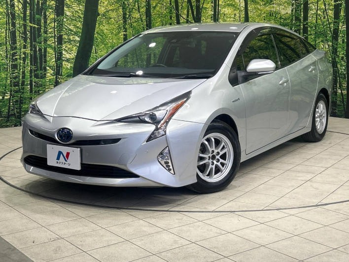 2016 Toyota Prius DAA-ZVW50 (UW-6a126d4d439d3)[0]