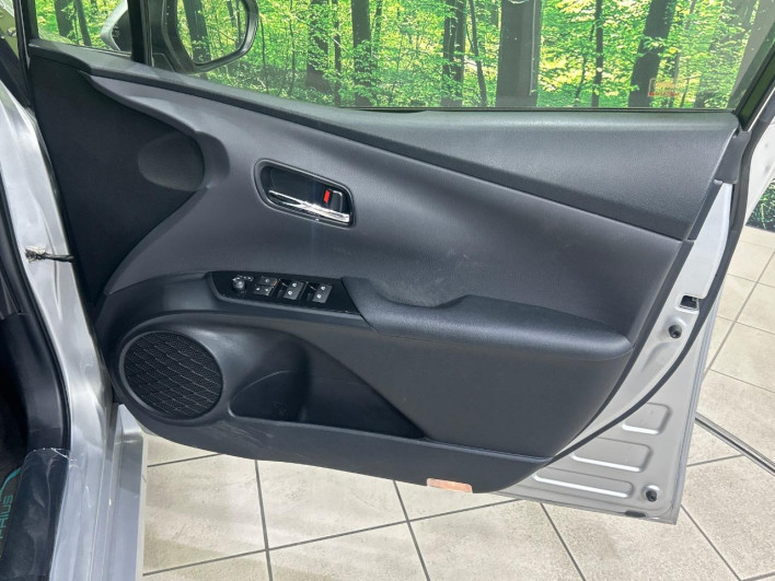 2016 Toyota Prius DAA-ZVW50 (UW-6a126d4d439d3)[24]