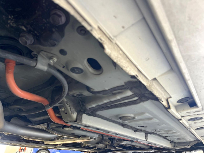 2017 Toyota Prius DAA-ZVW51 (UW-6a126d50e2512)[12]