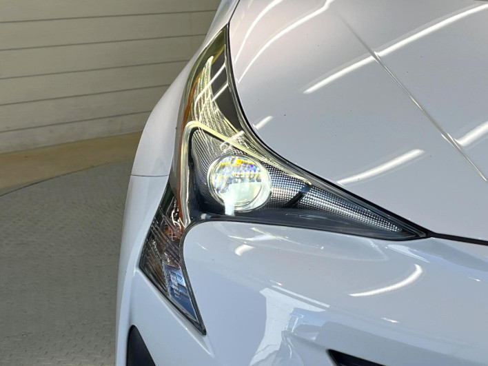 2017 Toyota Prius DAA-ZVW51 (UW-6a126d50e2512)[3]