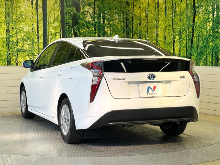2017 Toyota Prius DAA-ZVW51 (UW-6a126d50e2512)[23]