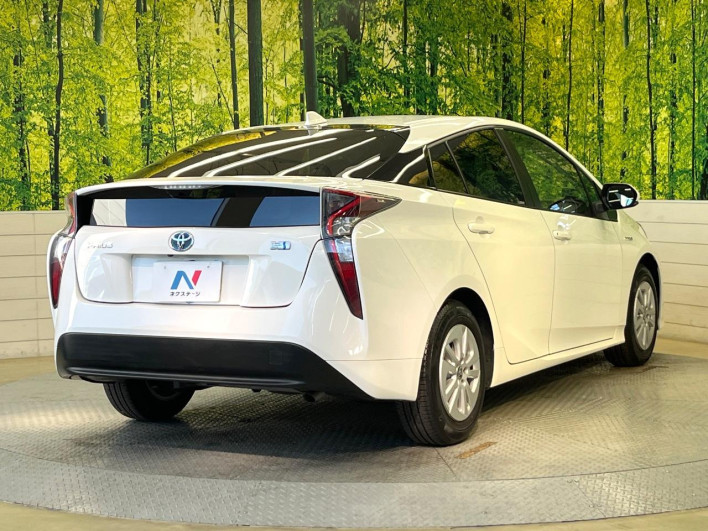2017 Toyota Prius DAA-ZVW51 (UW-6a126d50e2512)[21]