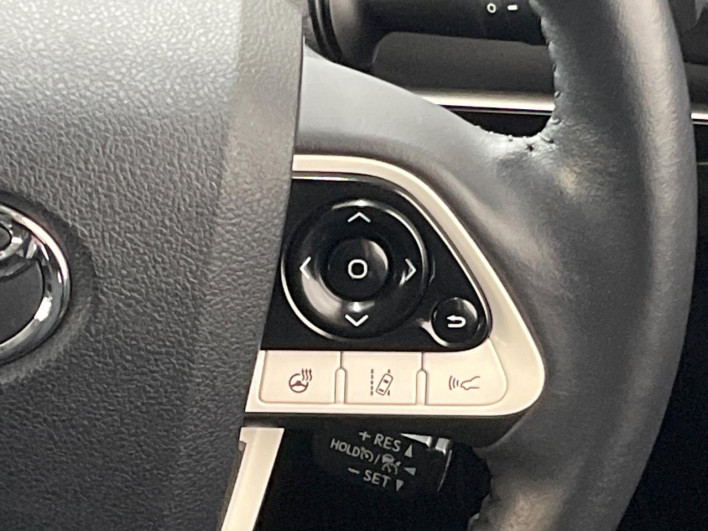 2017 Toyota Prius PHV DLA-ZVW52 (UW-6a126d53b2796)[12]