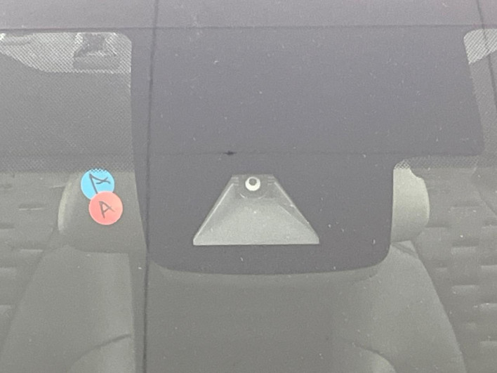 2017 Toyota Prius PHV DLA-ZVW52 (UW-6a126d53b2796)[4]