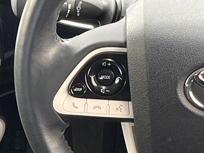 2017 Toyota Prius PHV DLA-ZVW52 (UW-6a126d53b2796)[11]