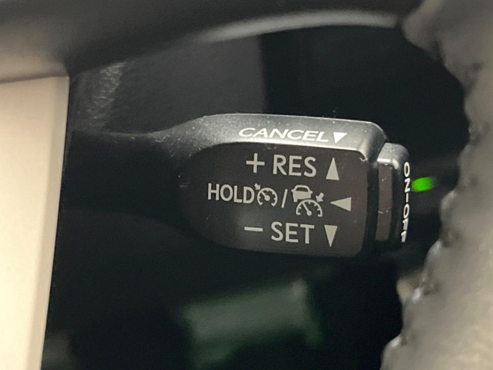 2017 Toyota Prius PHV DLA-ZVW52 (UW-6a126d53b2796)[19]
