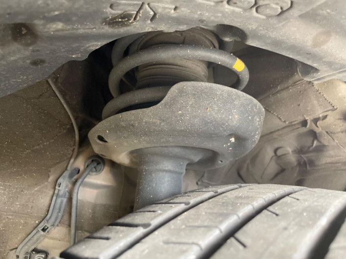 2018 Toyota C-HR DAA-ZYX10 (UW-6a126d67d46f0)[25]