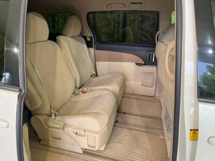 2012 Toyota Estima DBA-ACR50W (UW-6a13ef8b1b937)[29]