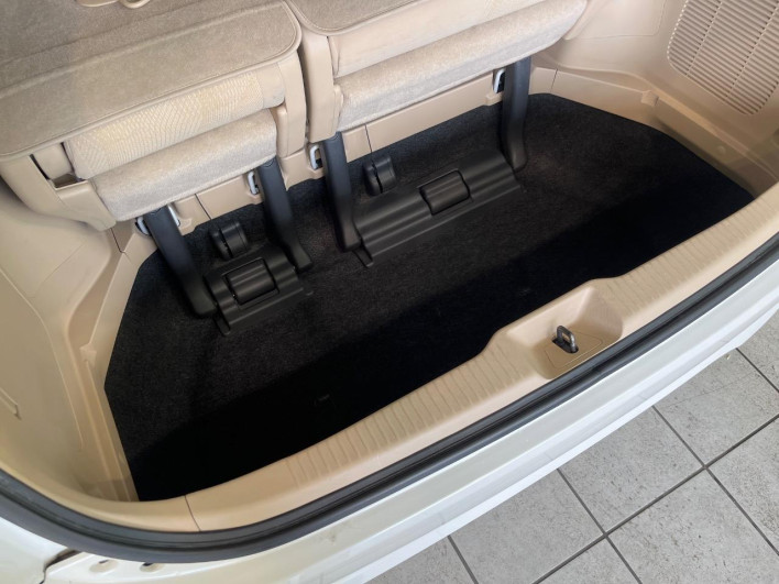 2012 Toyota Estima DBA-ACR50W (UW-6a13ef8b1b937)[22]
