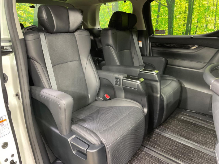 2021 Toyota Vellfire 3BA-AGH30W (UW-6a13ef91a49ef)[24]