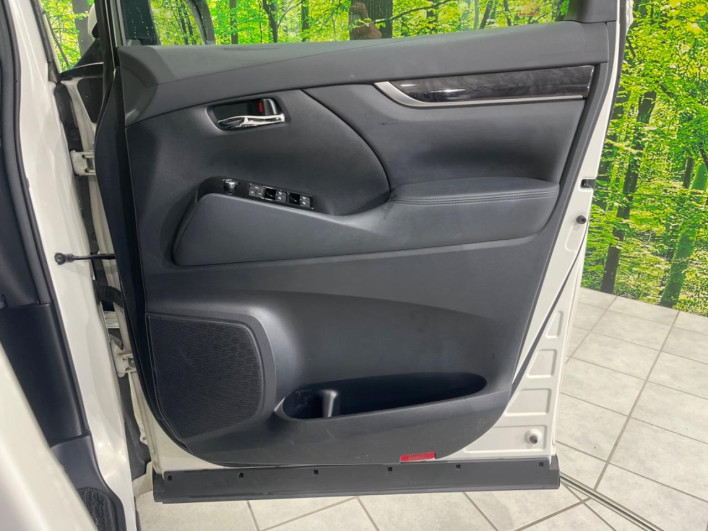 2020 Toyota Alphard Hybrid 6AA-AYH30W (UW-6a13efa8a02f9)[8]