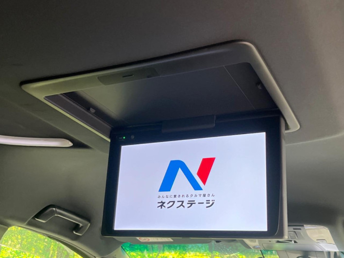 2020 Toyota Alphard Hybrid 6AA-AYH30W (UW-6a13efa8a02f9)[16]