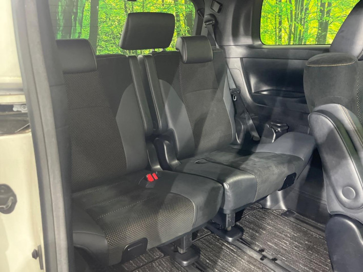 2020 Toyota Alphard Hybrid 6AA-AYH30W (UW-6a13efa8a02f9)[12]