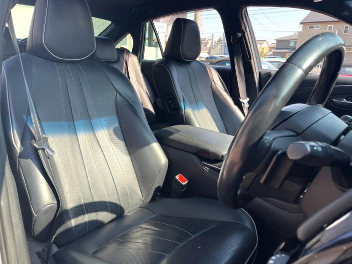 2019 Toyota Crown Hybrid 6AA-AZSH20 (UW-6a13efa9f2a1e)[18]