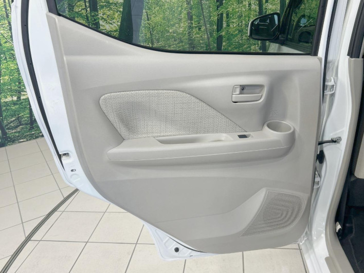 2020 Nissan Days 5BA-B43W (UW-6a13efbc676f3)[14]