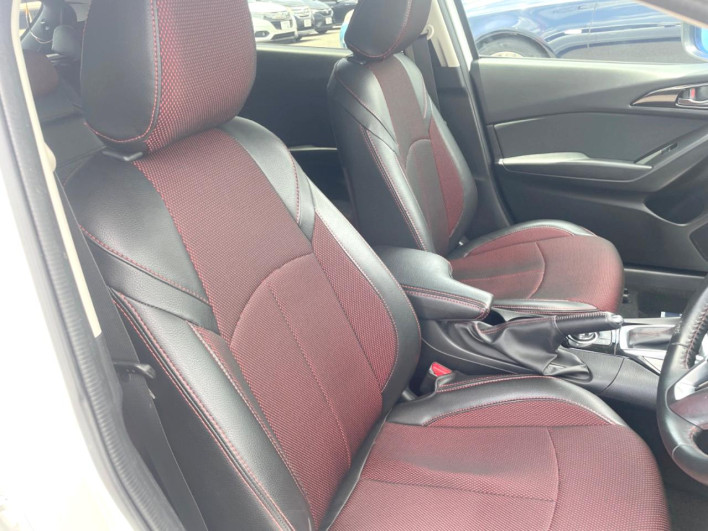 2015 Mazda Axela Sports DBA-BM5FS (UW-6a13efc684215)[27]