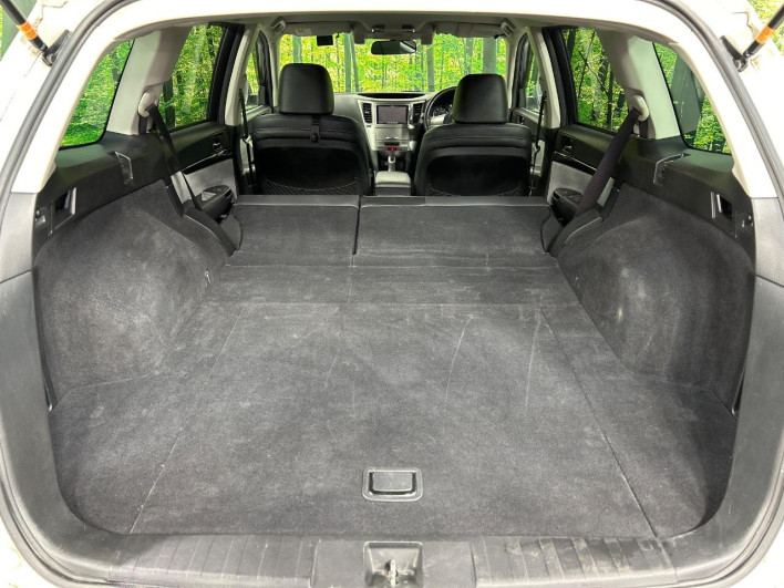 2010 Subaru Legacy Touring Wagon DBA-BR9 (UW-6a13efc9716da)[6]